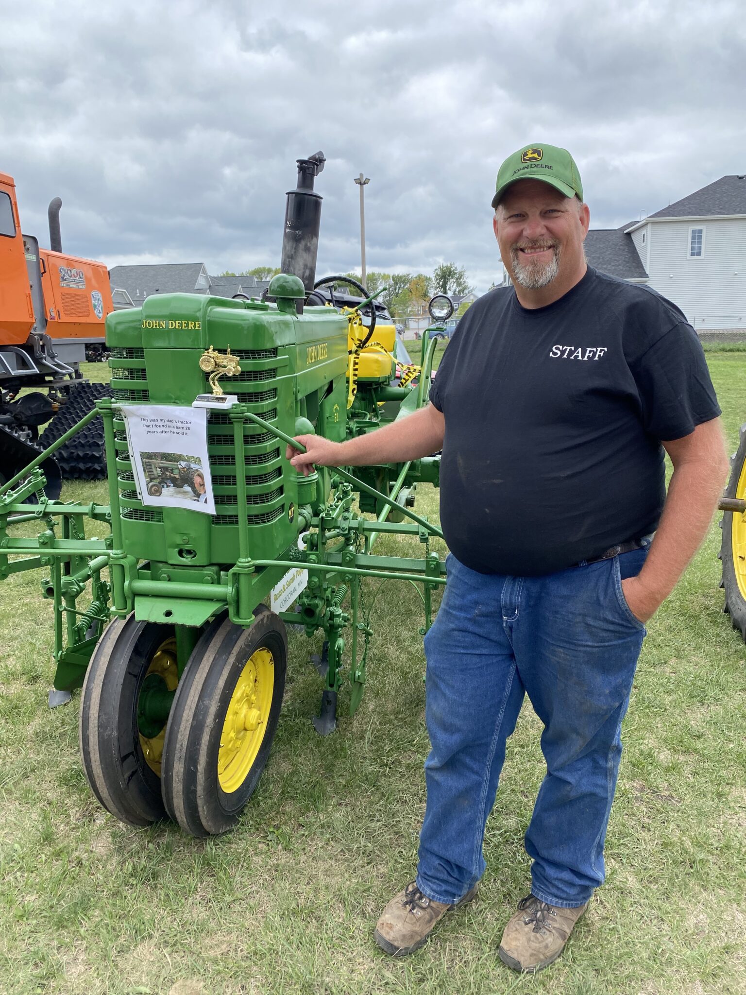 Car and Tractor Show Country Daze 2024